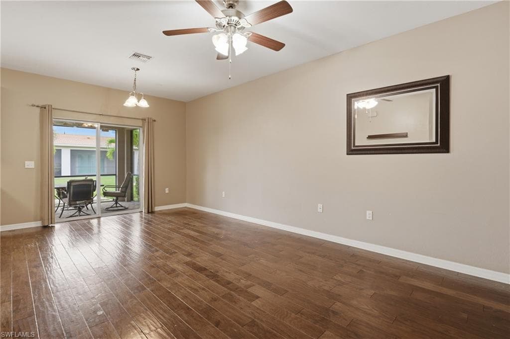 3818 Clearbrook LN-6