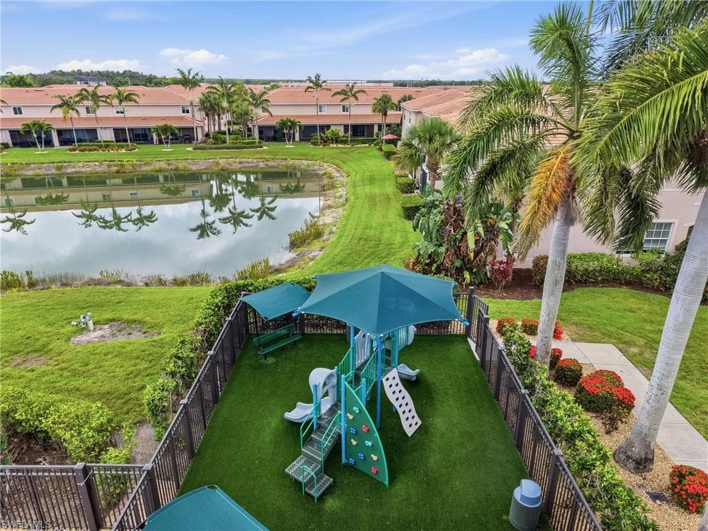 3818 Clearbrook LN-30