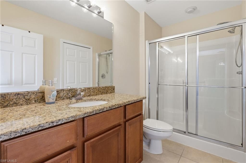 3818 Clearbrook LN-21