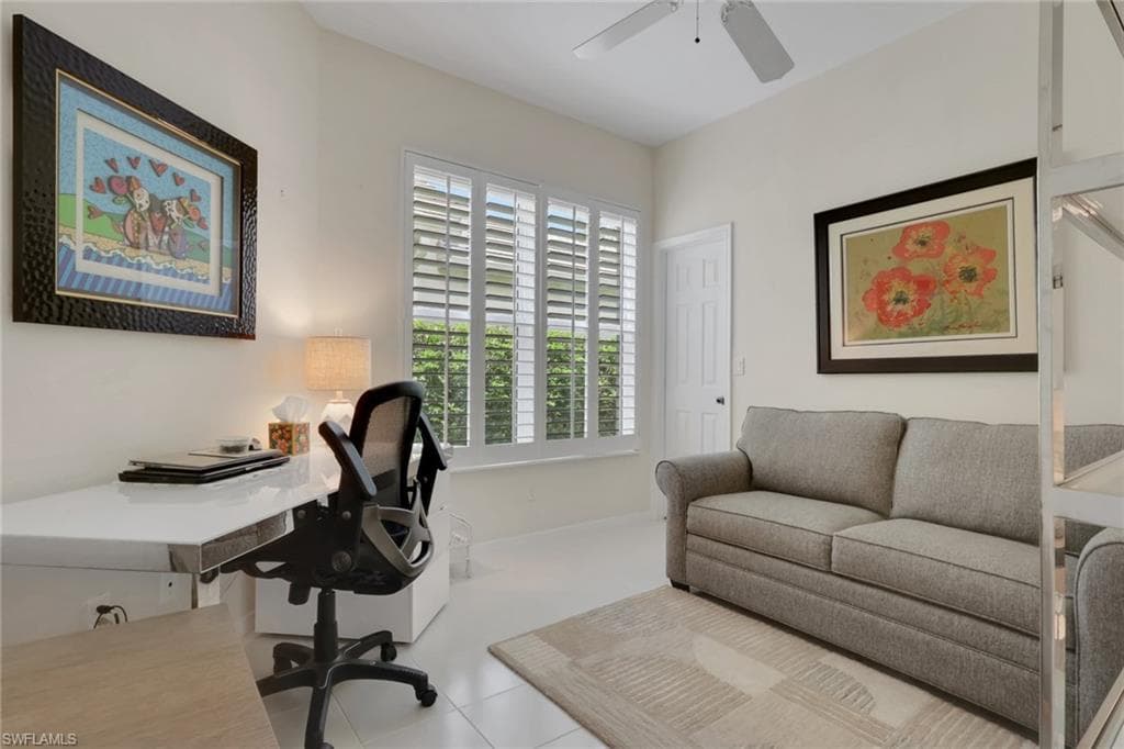 128 LIVERMORE LN-16