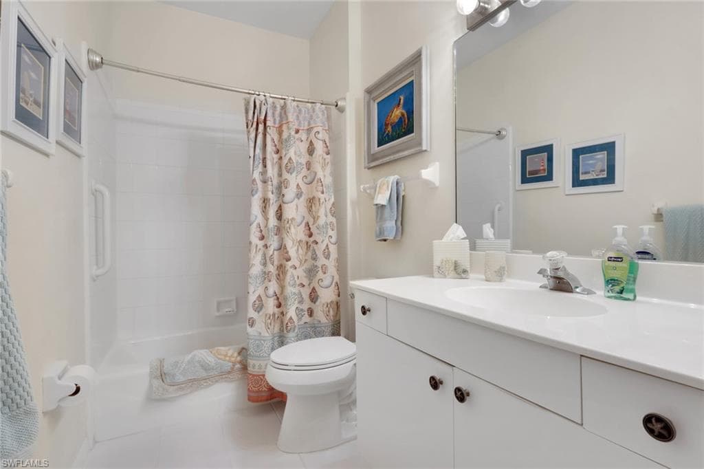 128 LIVERMORE LN-12