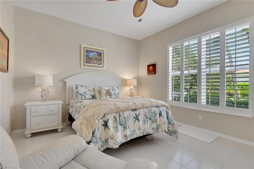 128 LIVERMORE LN-31