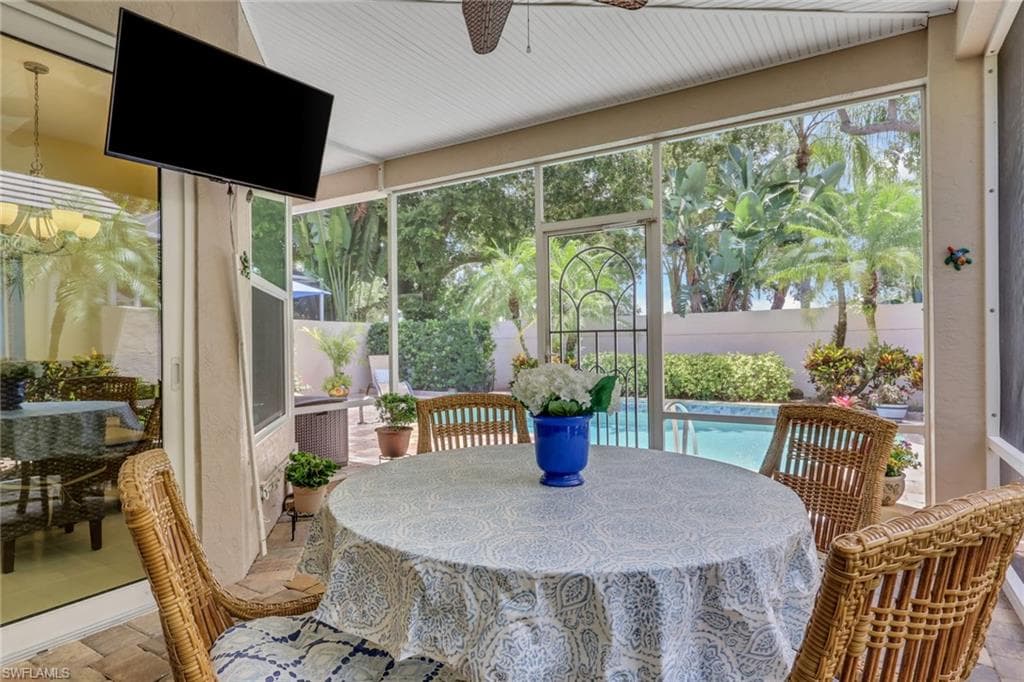 128 LIVERMORE LN-8