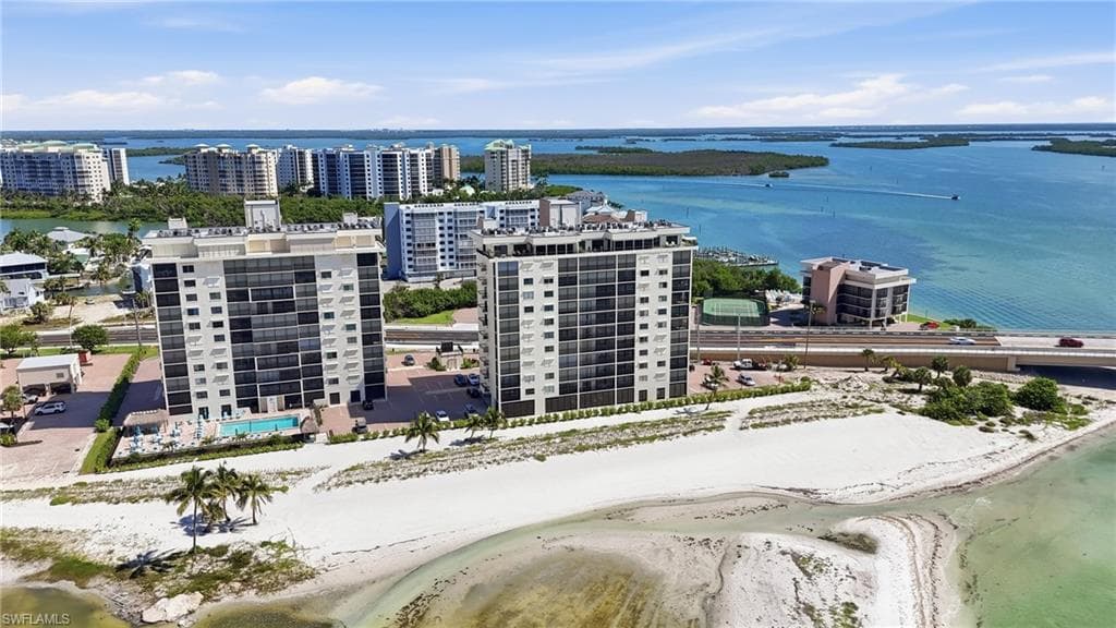 8402 Estero BLVD 1002-31