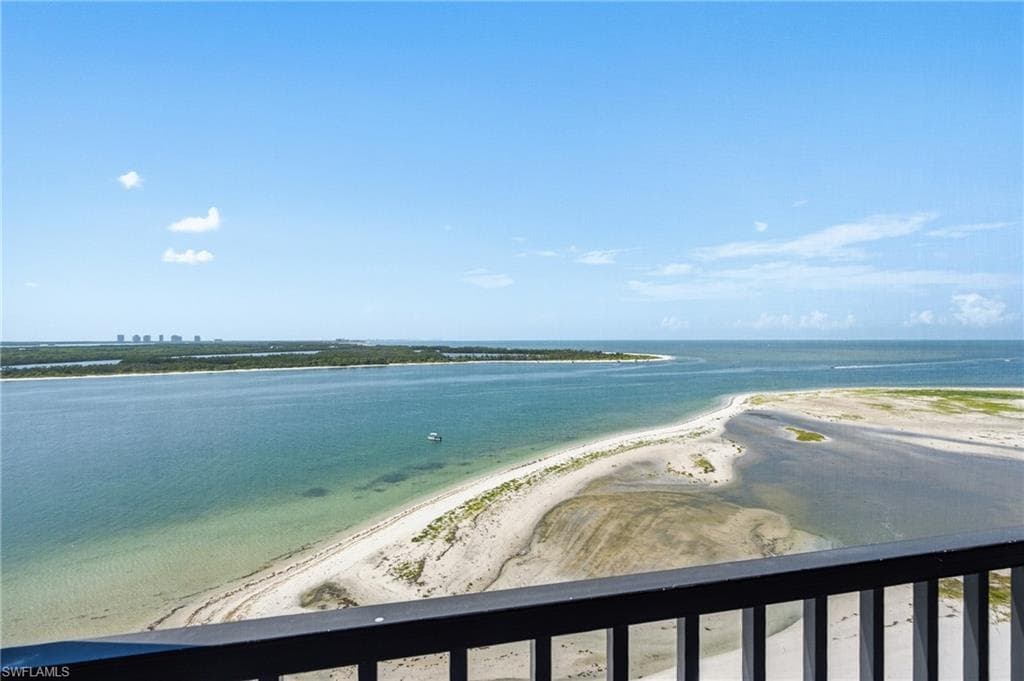 8402 Estero BLVD 1002-29