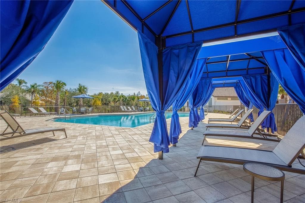2036 Laguna WAY-42