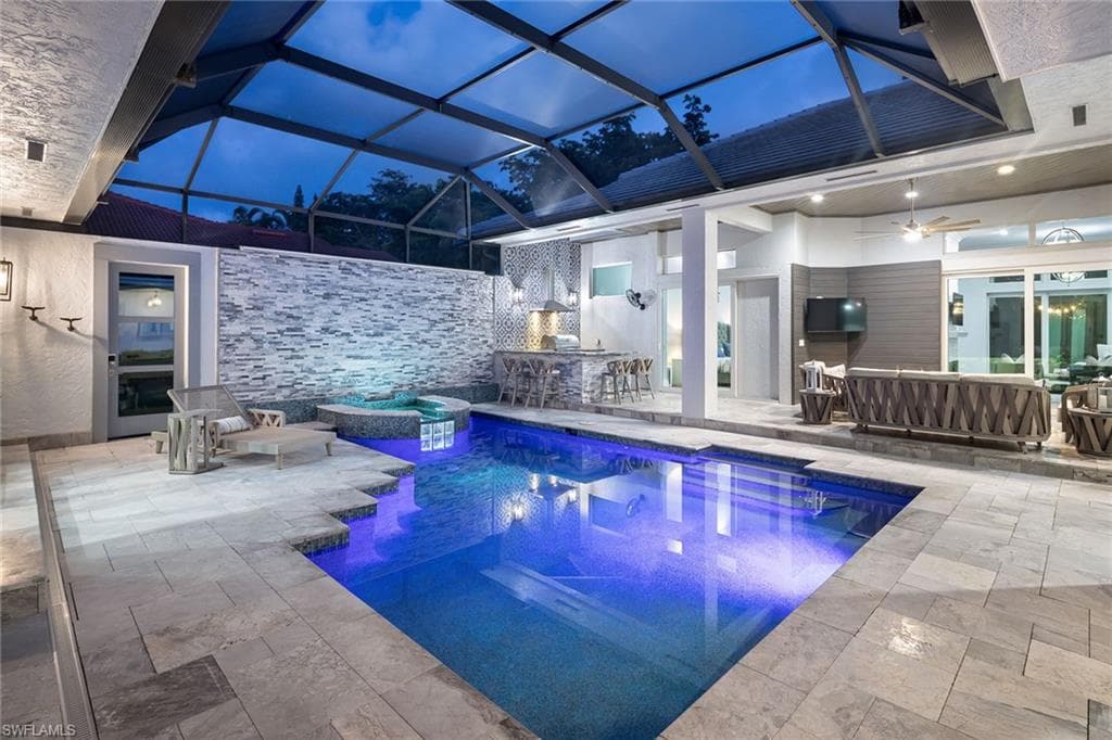 2036 Laguna WAY-1