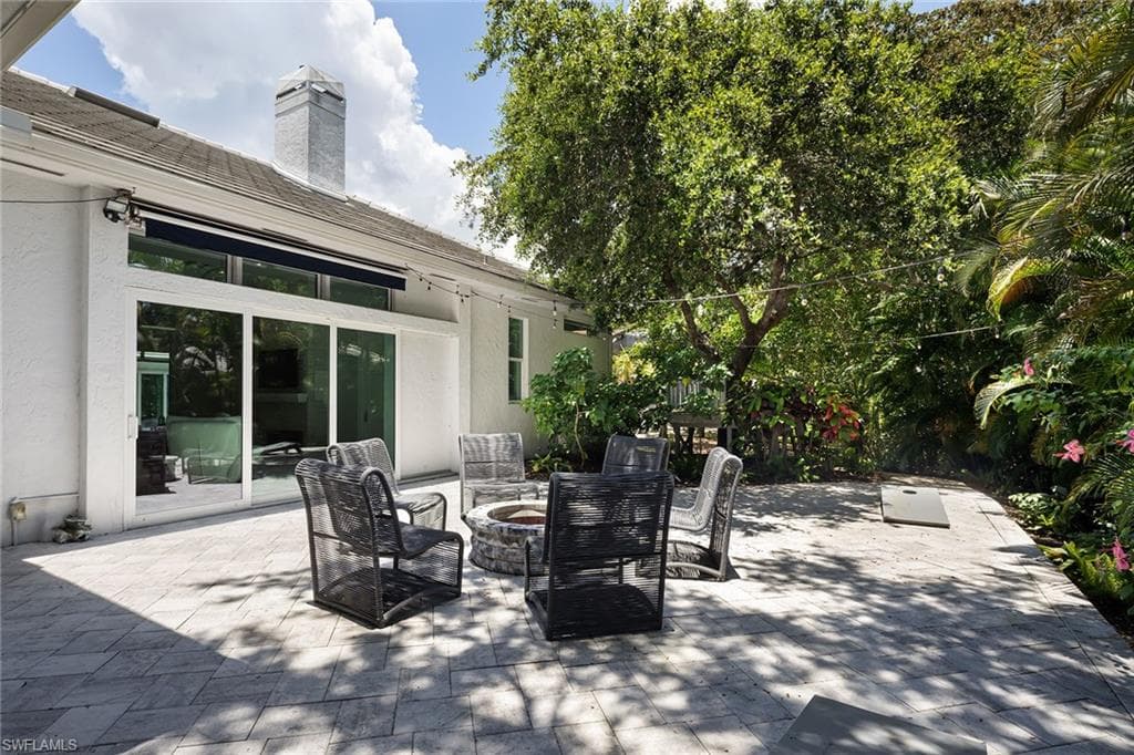 2036 Laguna WAY-30