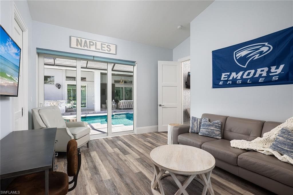 2036 Laguna WAY-21