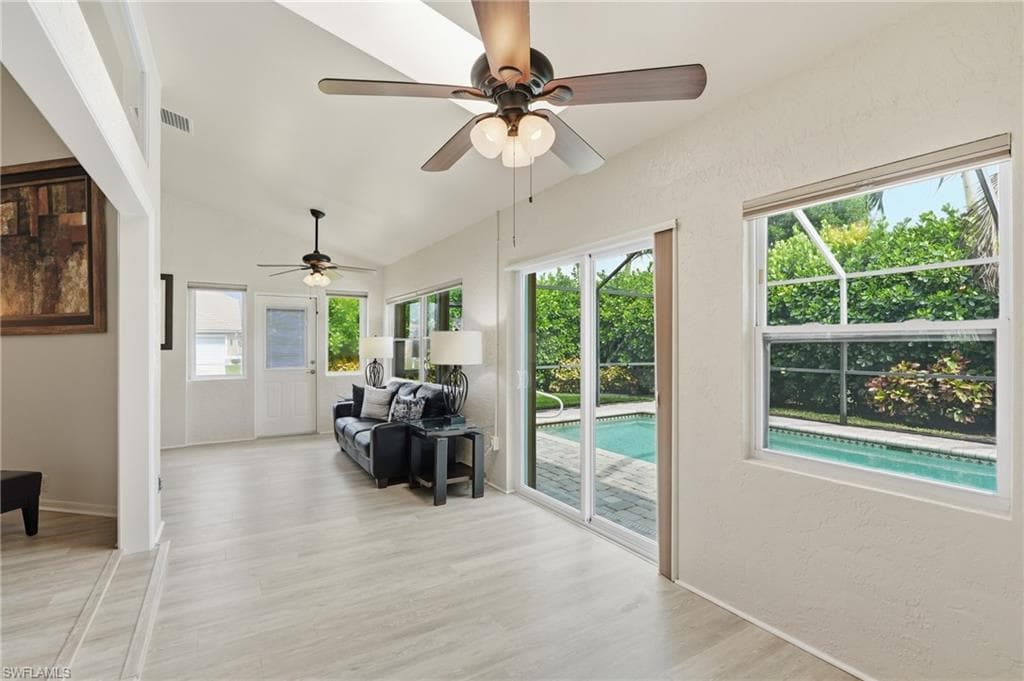 8185 Breton CIR-12