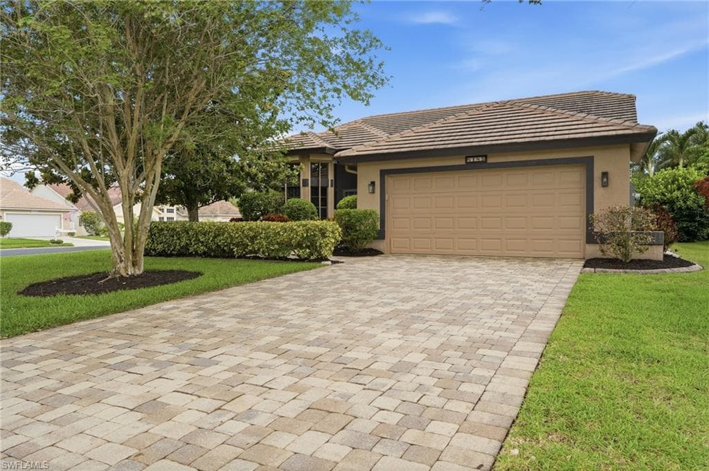 8185 Breton CIR-3