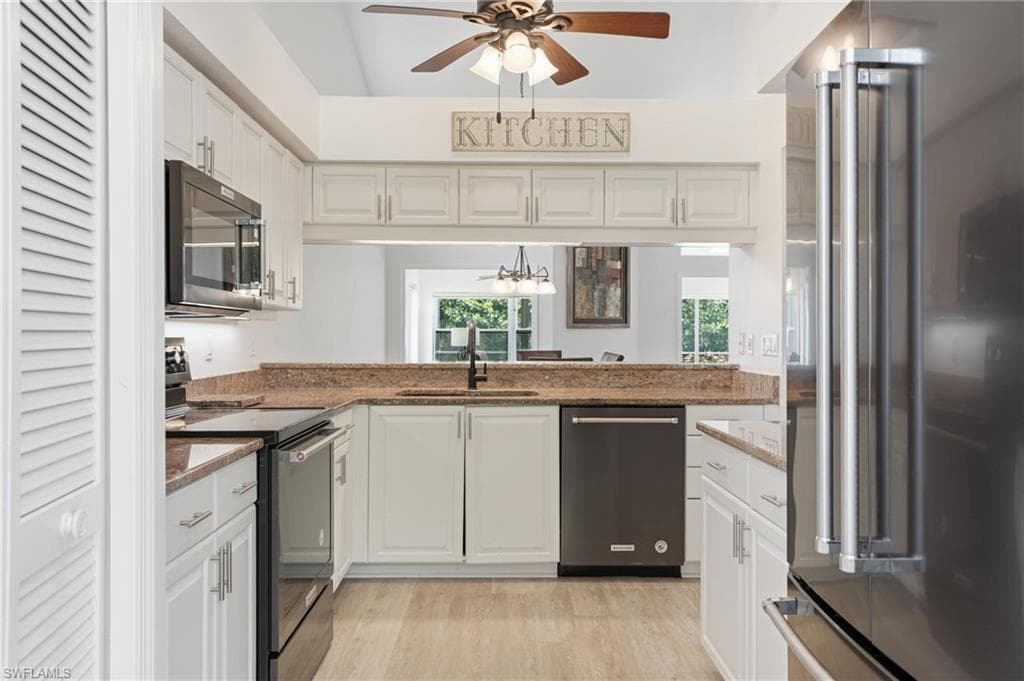 8185 Breton CIR-15