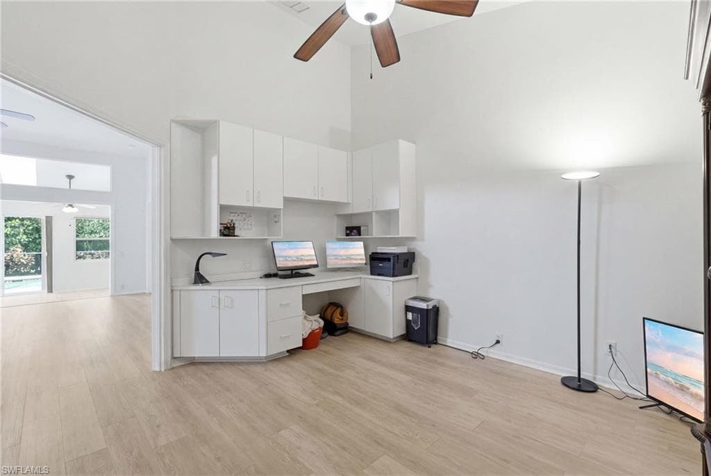 8185 Breton CIR-19