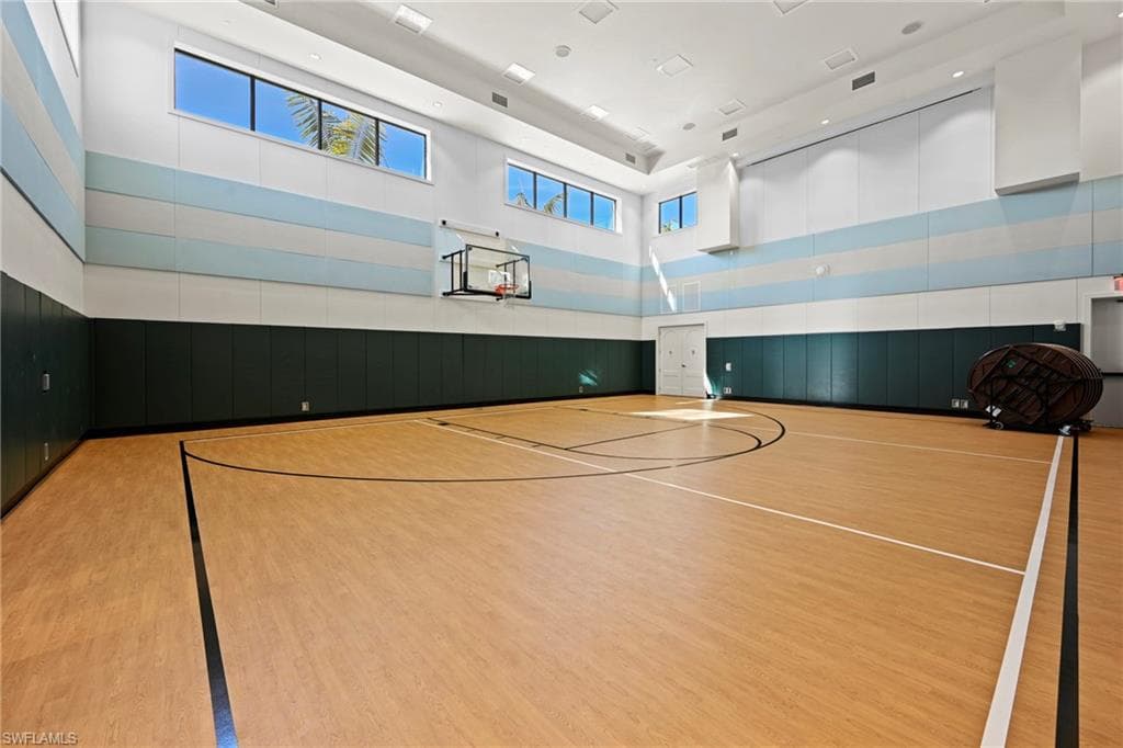 20521 Fair Oak LN-32