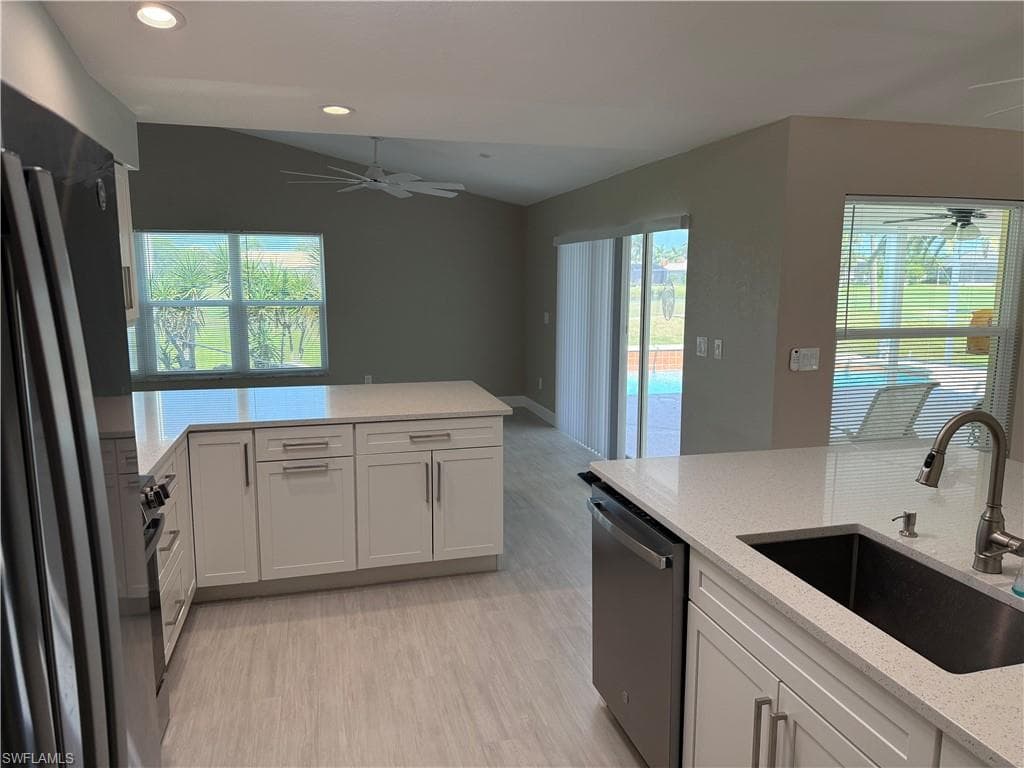 11574 Royal Tee CIR W-6
