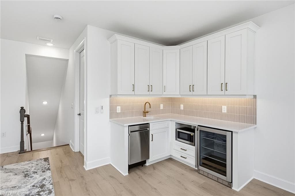 15382 Turin DR-16