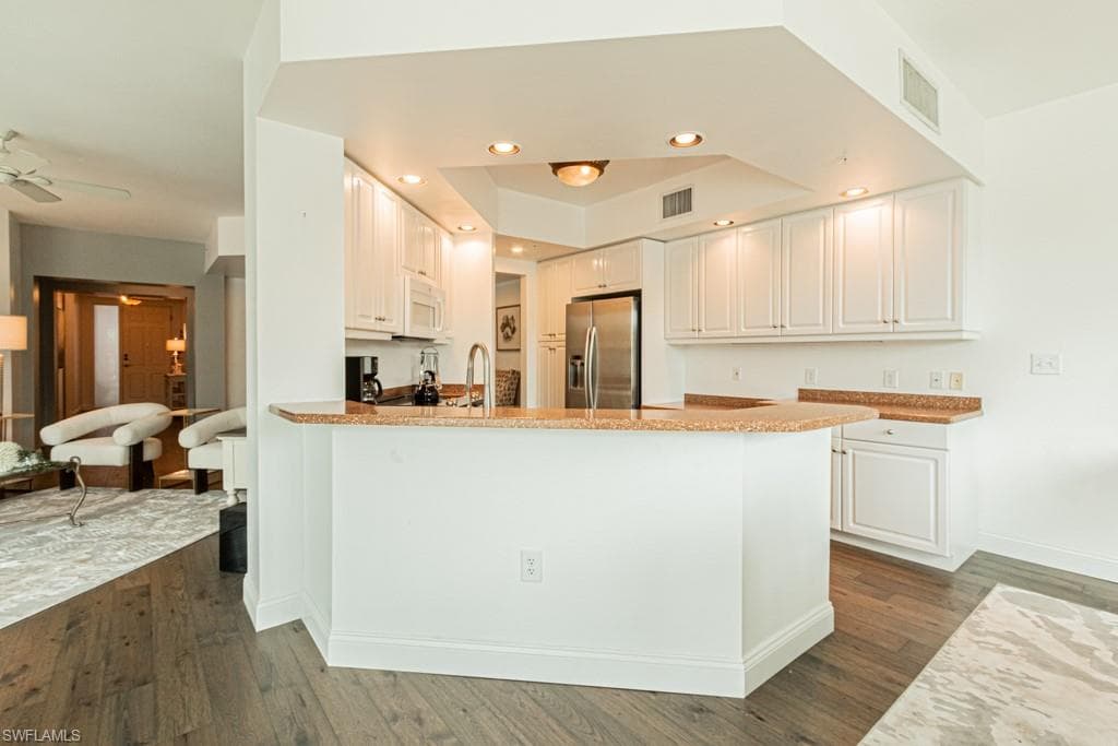300 Dunes BLVD 105-17
