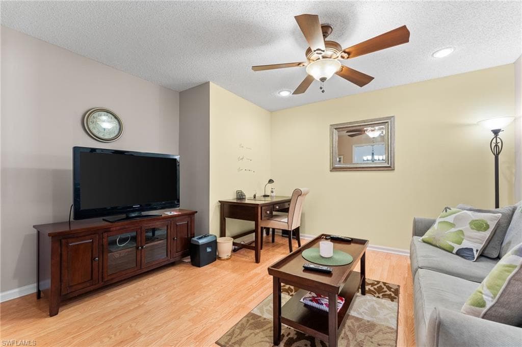 5928 Cranbrook WAY D202-8