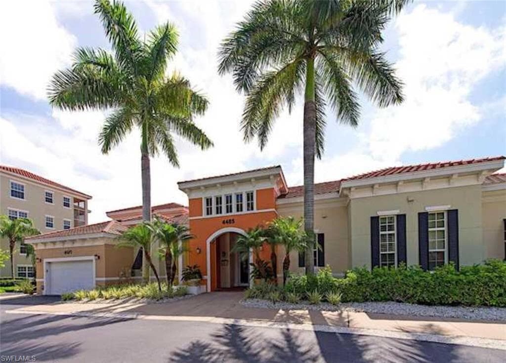 4450 Botanical Place CIR 301-32