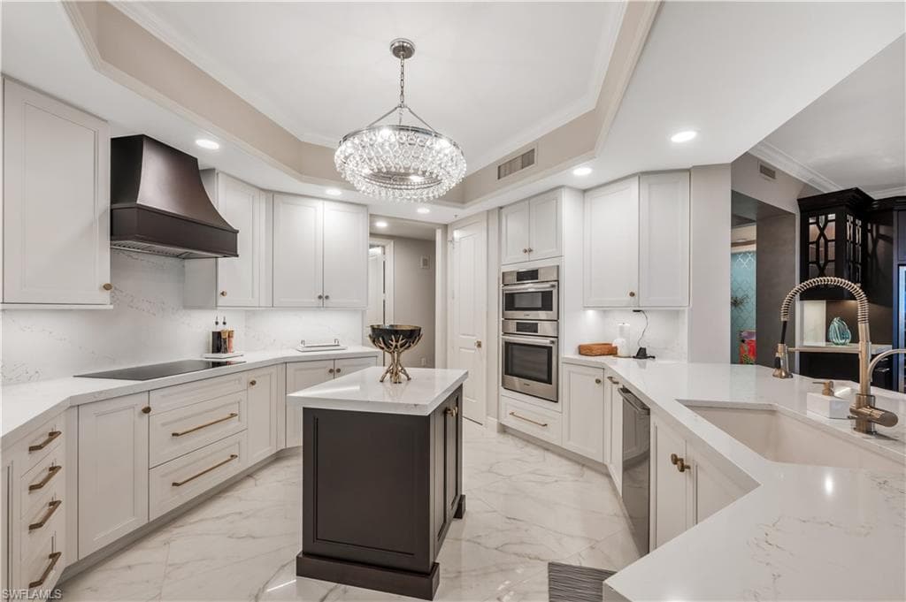 24031 Via Castella DR 1403-10