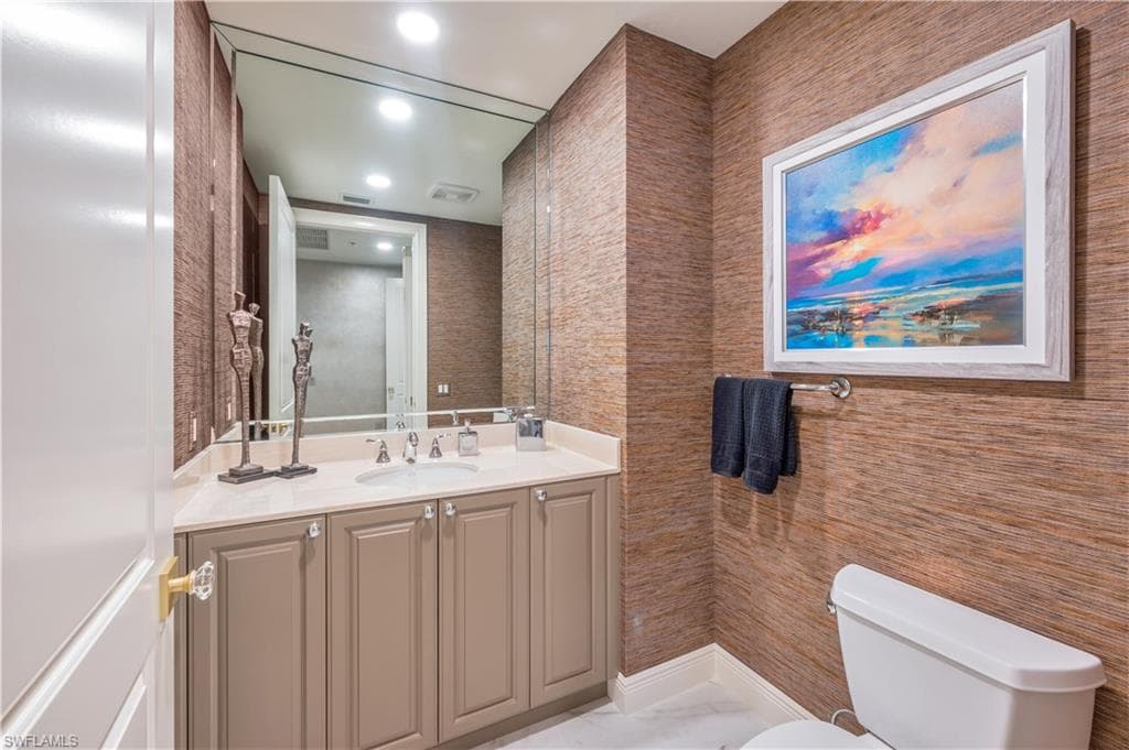 24031 Via Castella DR 1403-14
