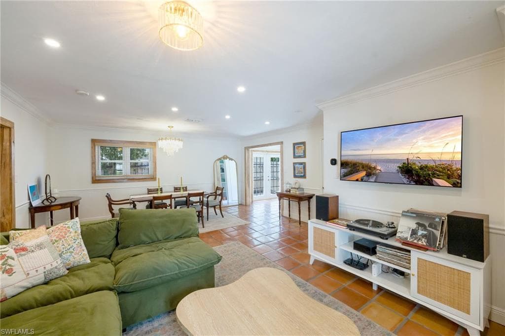 1248 Frank Whiteman BLVD-3