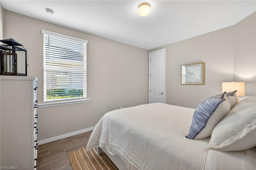 14567 Edgewater CIR-23