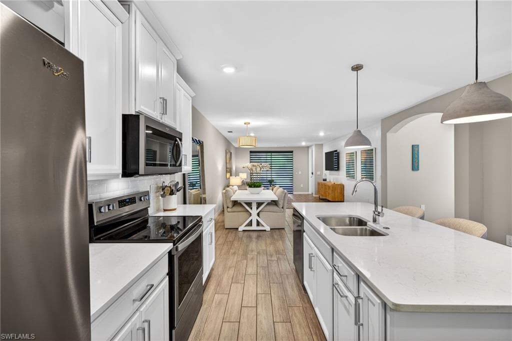 14567 Edgewater CIR-12