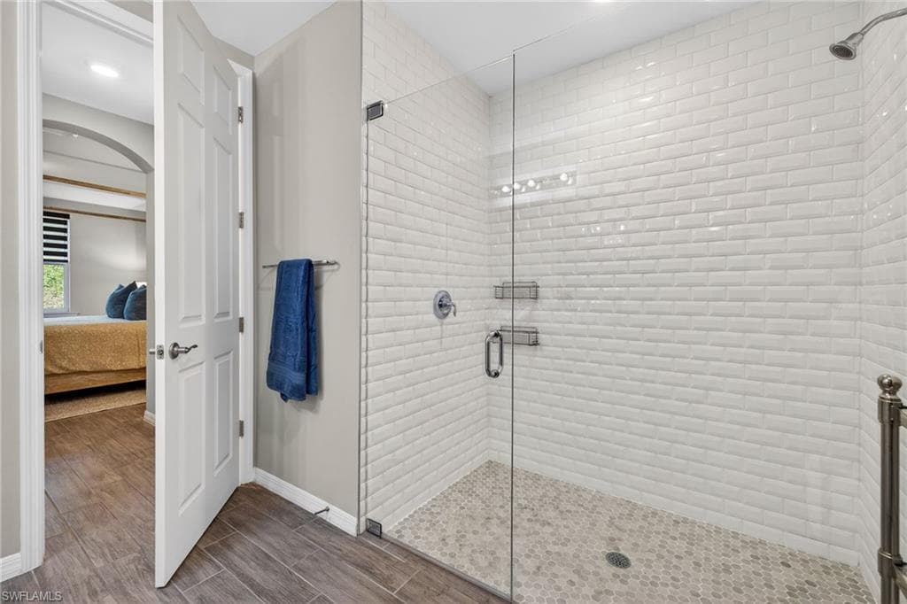 14567 Edgewater CIR-20