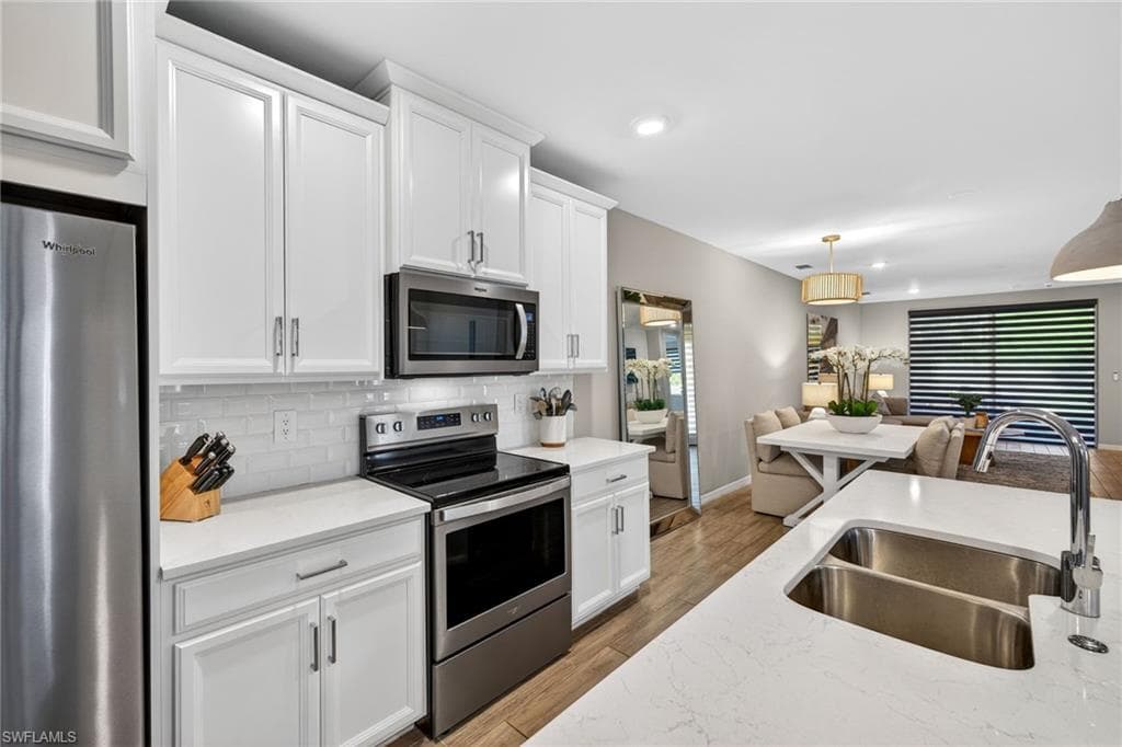 14567 Edgewater CIR-9