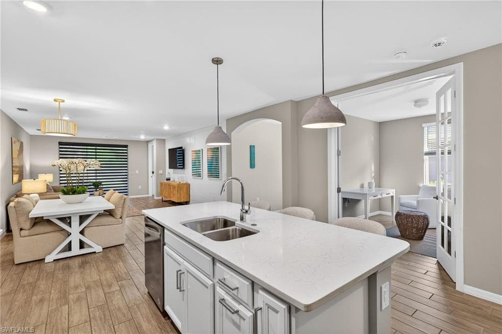 14567 Edgewater CIR-10