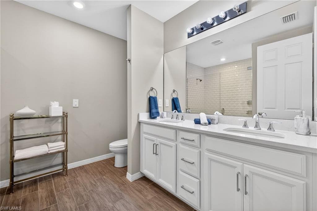 14567 Edgewater CIR-19
