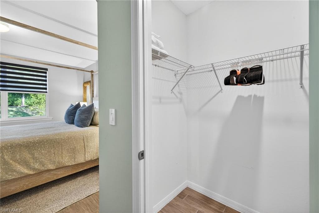14567 Edgewater CIR-21