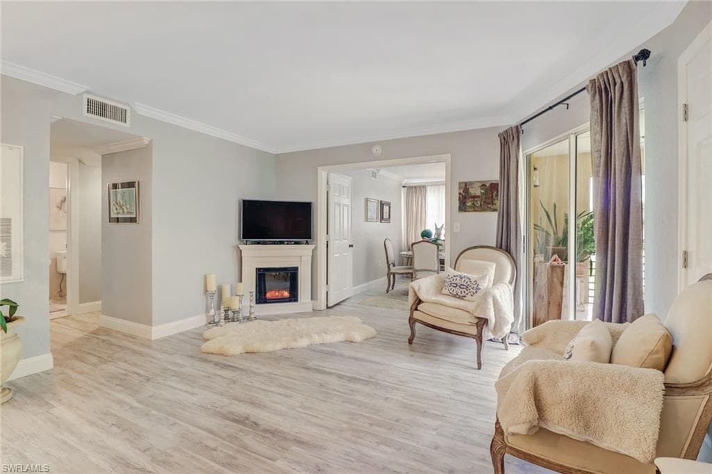 3180 Seasons WAY 909-6