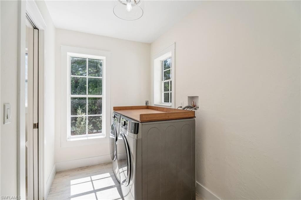15180 Briar Ridge CIR-21