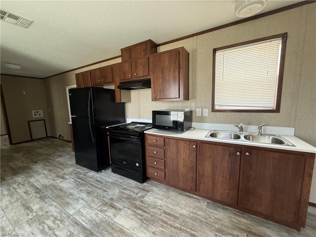 12120 Cactus DR-3