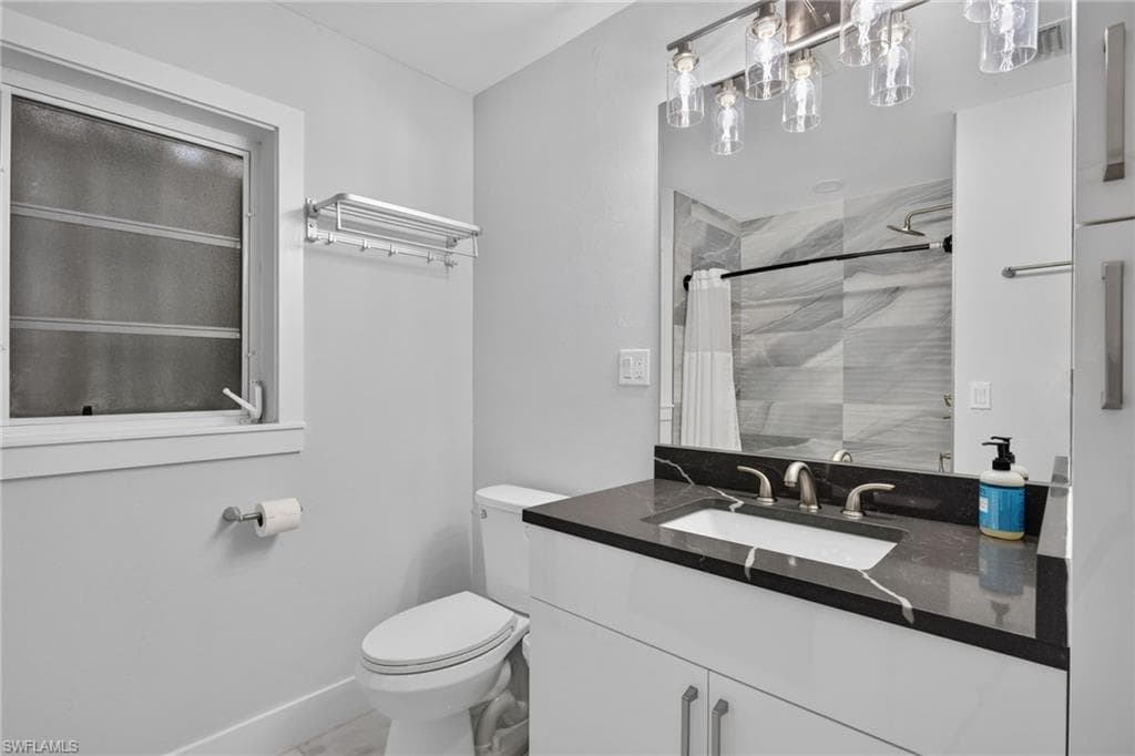 226 1st ST-23