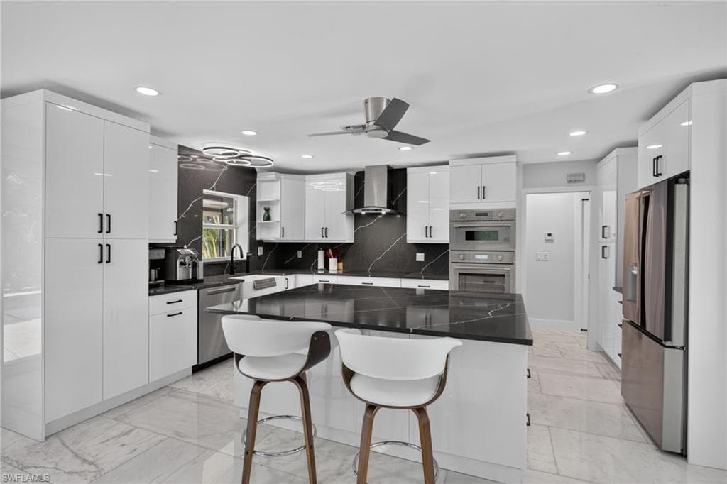 226 1st ST-2