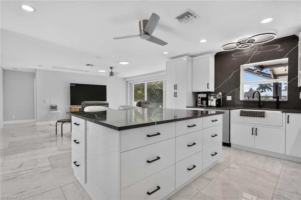 226 1st ST-6
