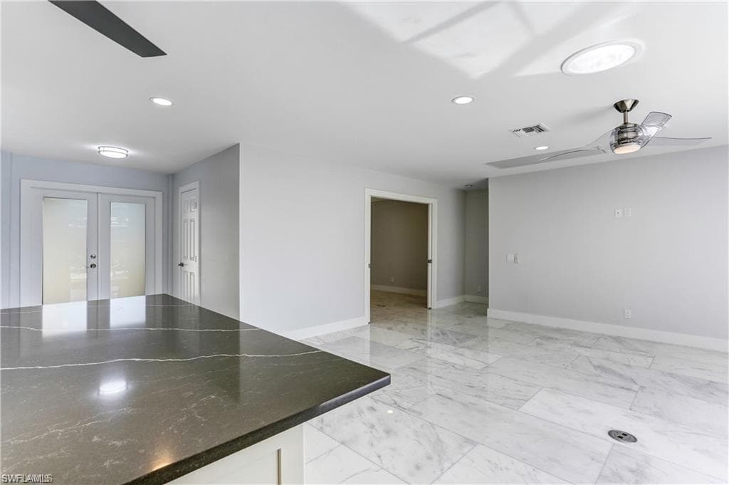 226 1st ST-7