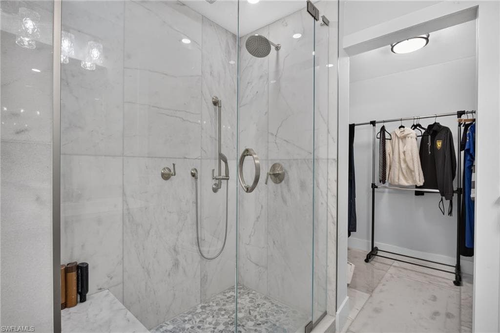 226 1st ST-15