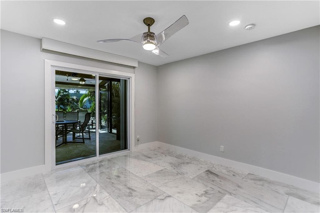 226 1st ST-25
