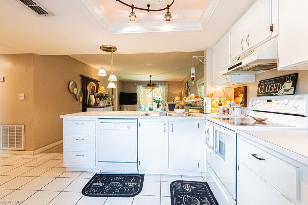 130 Cypress WAY E 1-17