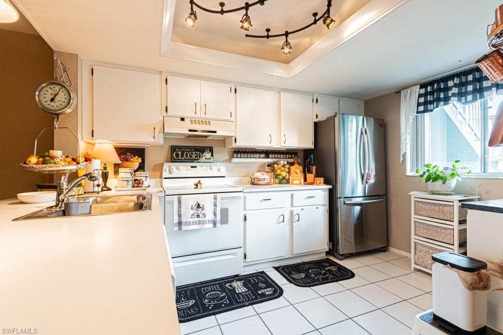 130 Cypress WAY E 1-14