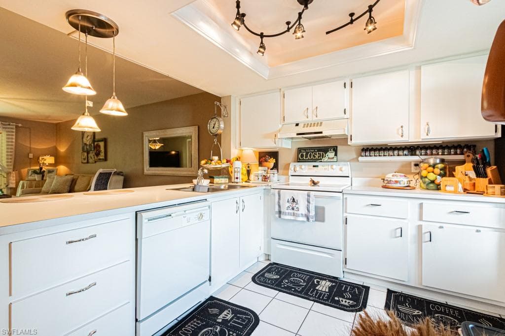 130 Cypress WAY E 1-15