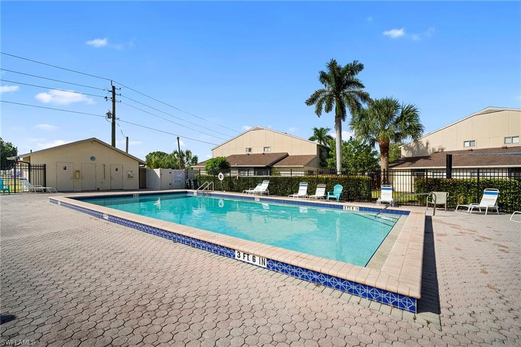 5272 Cedarbend DR 1-21
