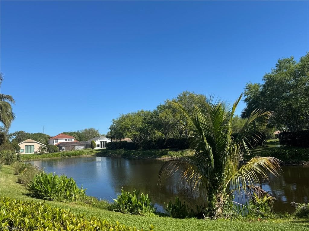 6773 Southern Oak CT-35