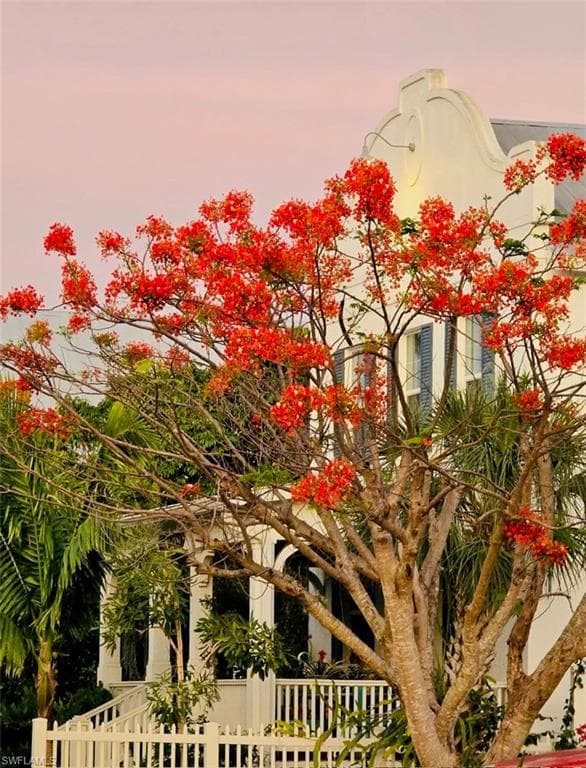 144 JEEPERS DR-7