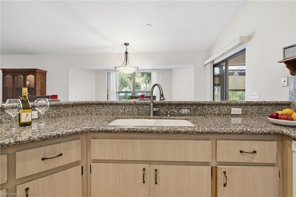 2378 River Reach DR-20