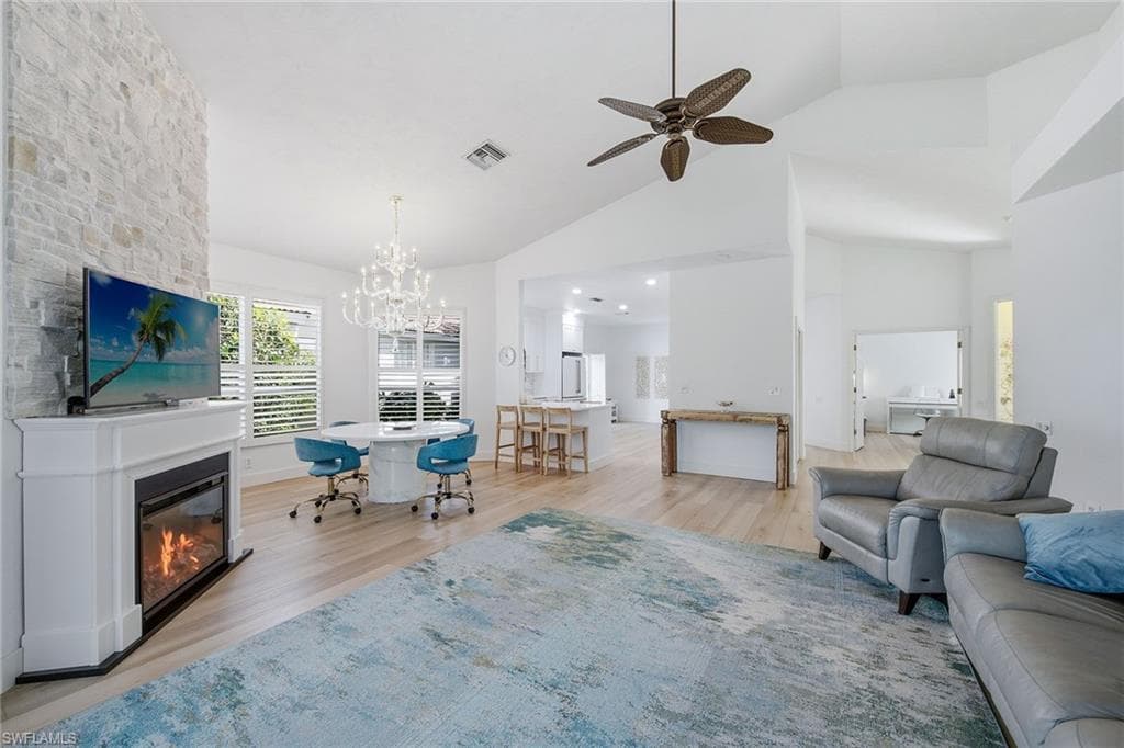 5900 Fountain DR-5